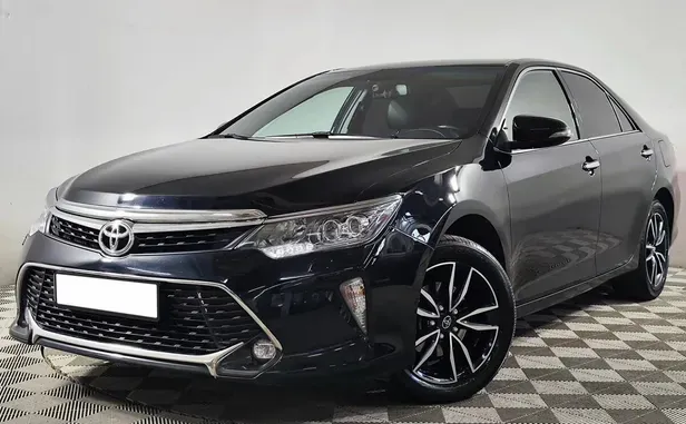 Toyota Camry, 2017