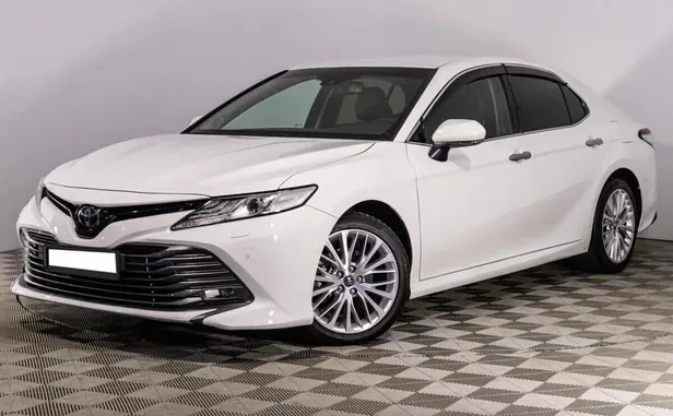 Toyota Camry, 2018