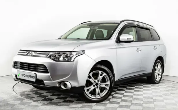 Mitsubishi Outlander, 2012