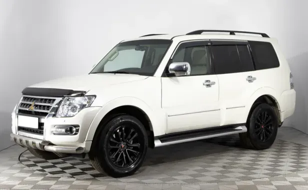 Mitsubishi Pajero, 2020