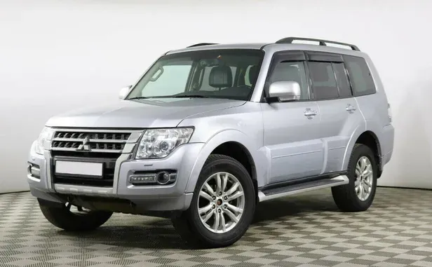 Mitsubishi Pajero, 2015