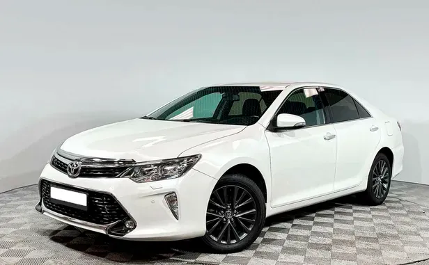 Toyota Camry, 2018