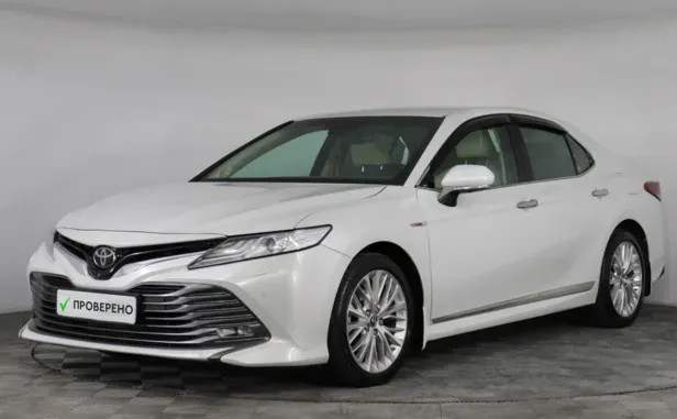 Toyota Camry, 2019