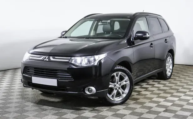 Mitsubishi Outlander, 2012