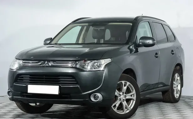 Mitsubishi Outlander, 2014