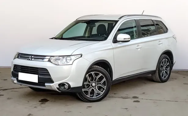 Mitsubishi Outlander, 2014