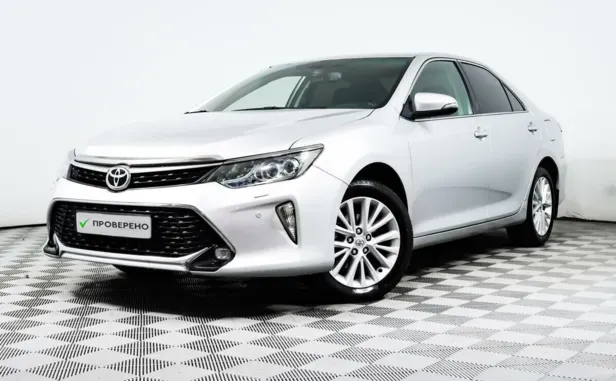 Toyota Camry, 2015
