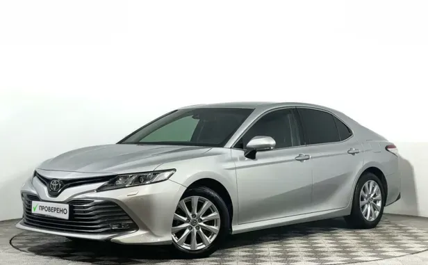 Toyota Camry, 2019