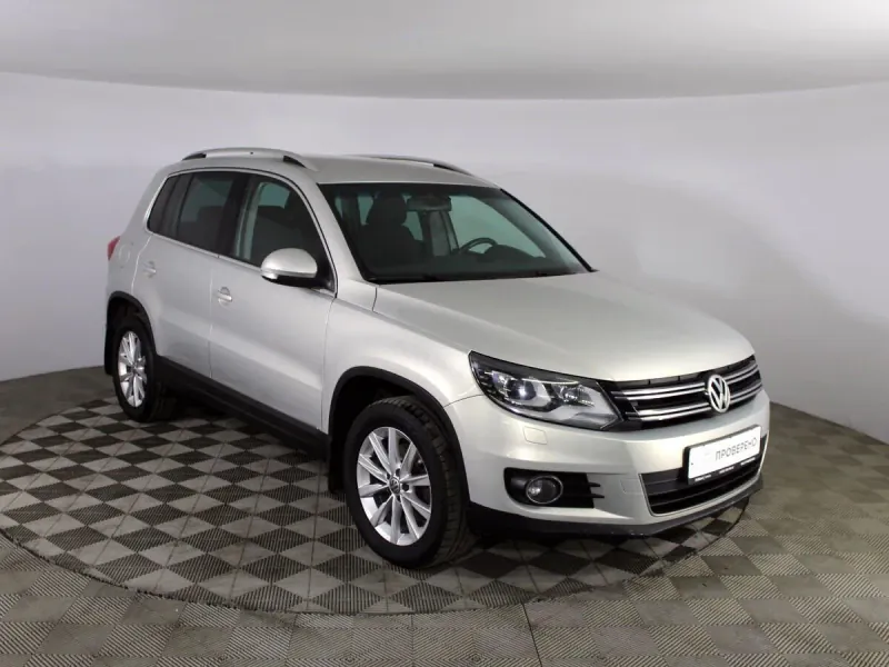 Volkswagen Tiguan, 2012