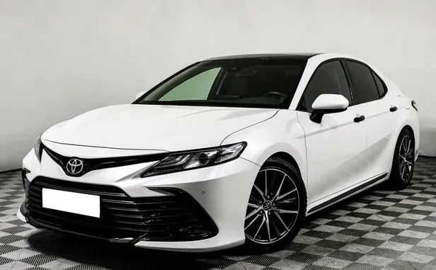 Toyota Camry, 2023