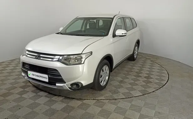 Mitsubishi Outlander, 2014