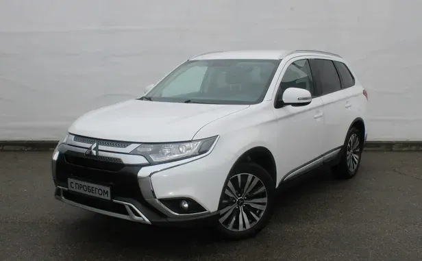 Mitsubishi Outlander, 2020