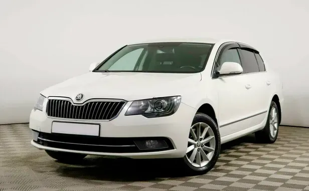 Skoda Superb, 2013