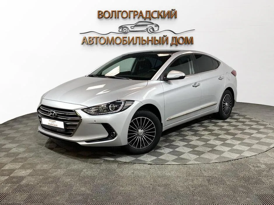 Hyundai Elantra, 2018