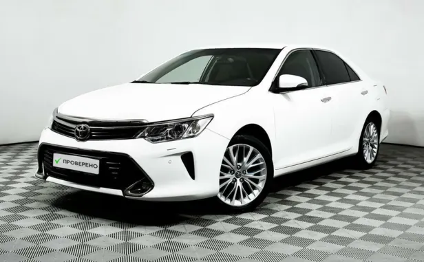 Toyota Camry, 2015
