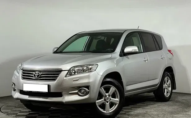 Toyota RAV4, 2010