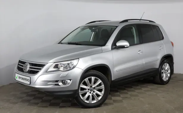 Volkswagen Tiguan, 2011