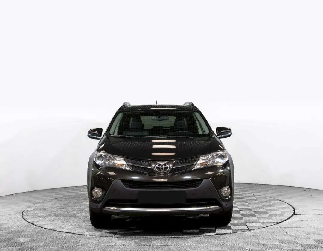 Toyota RAV4, 2015