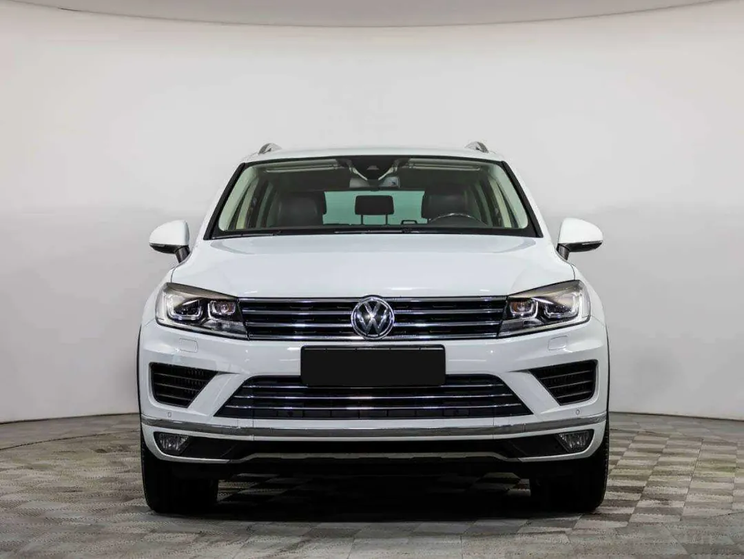 Volkswagen Touareg, 2015