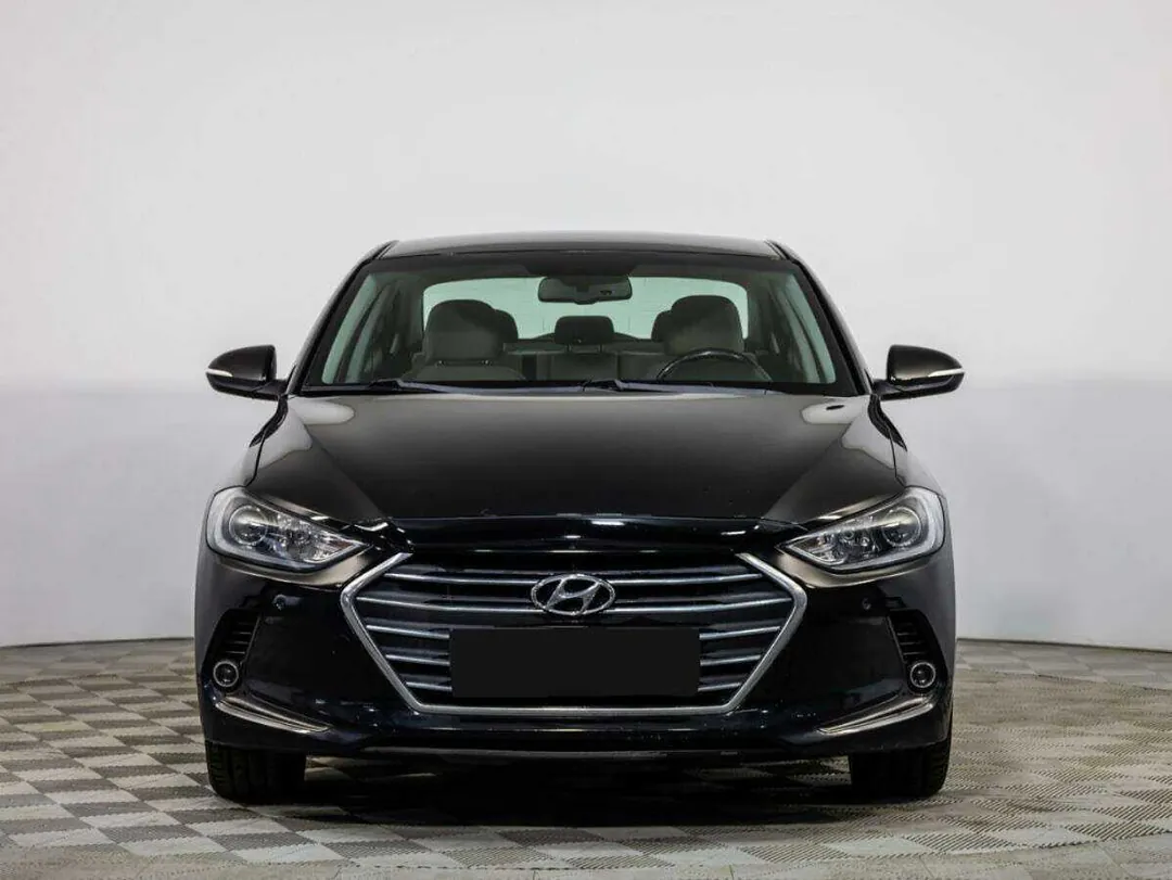 Hyundai Elantra, 2018