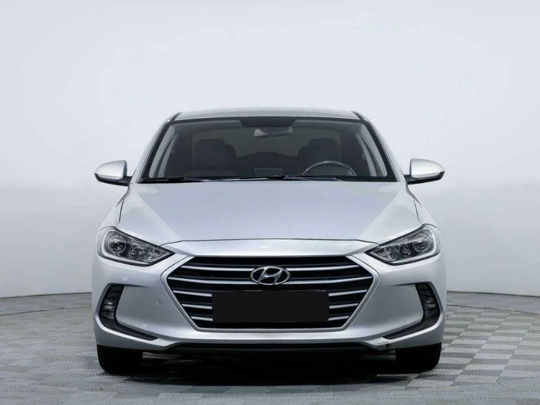 Hyundai Elantra, 2018