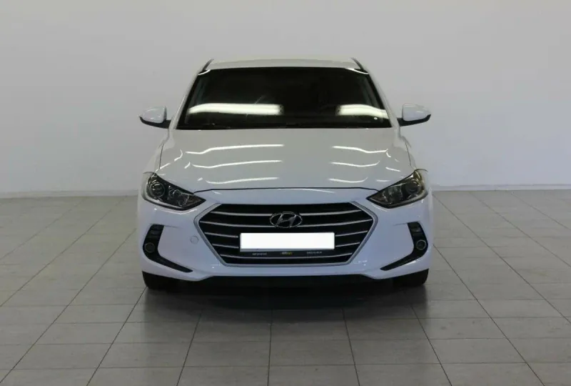 Hyundai Elantra, 2017