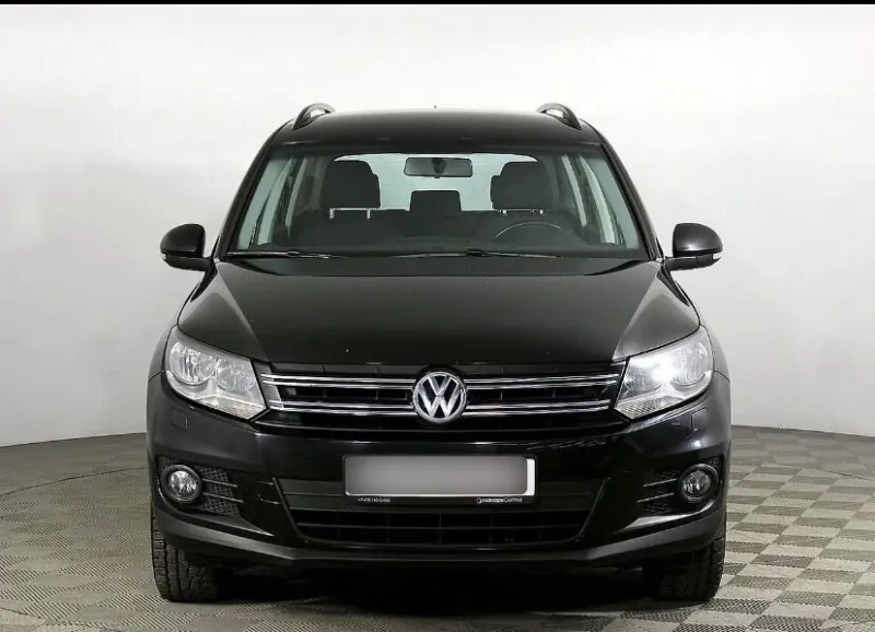 Volkswagen Tiguan, 2012