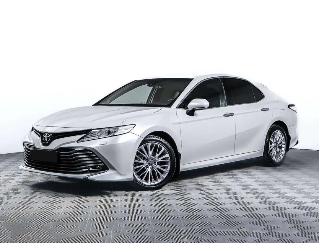 Toyota Camry, 2018
