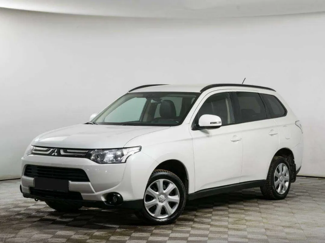 Mitsubishi Outlander, 2013