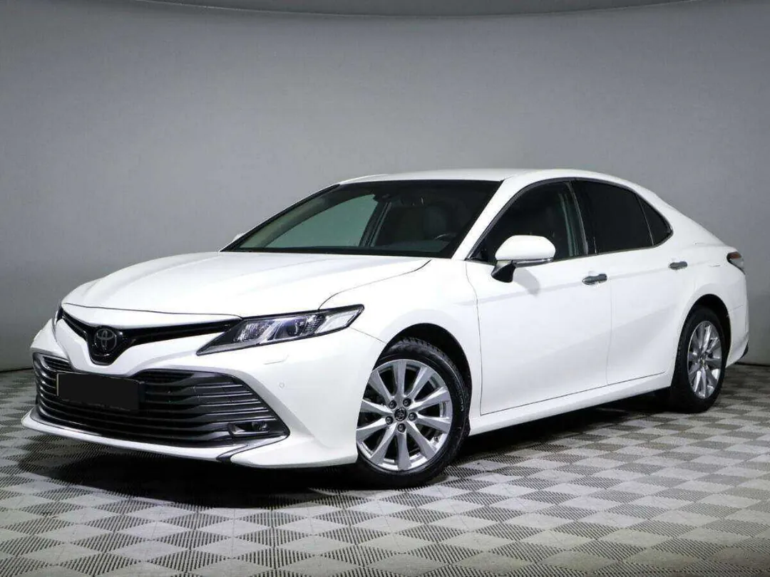 Toyota Camry, 2018