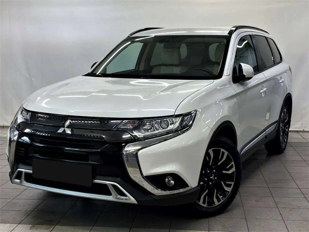 Mitsubishi Outlander, 2021