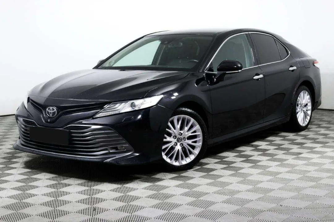 Toyota Camry, 2018