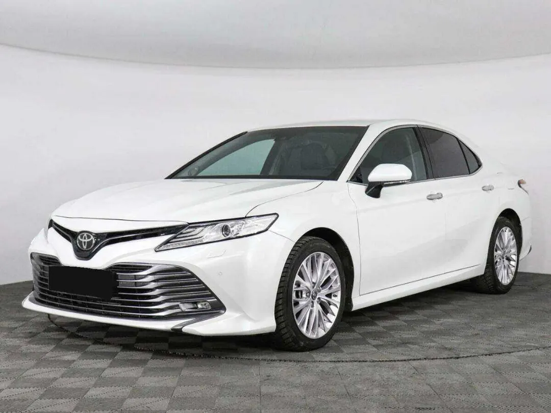 Toyota Camry, 2020