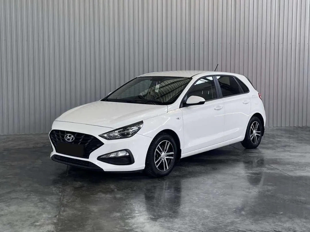 Hyundai i30, 2022