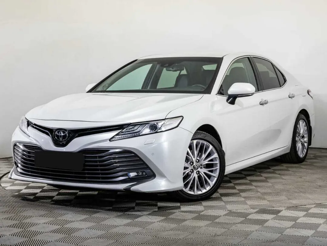 Toyota Camry, 2020