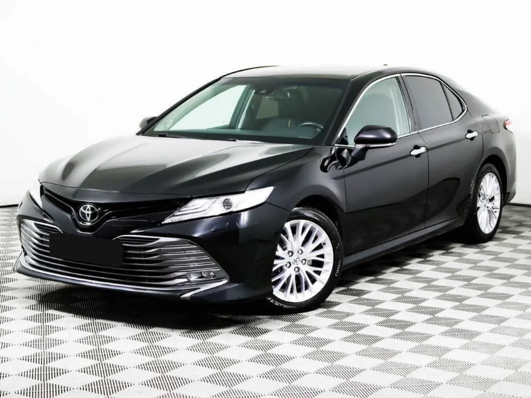 Toyota Camry, 2018
