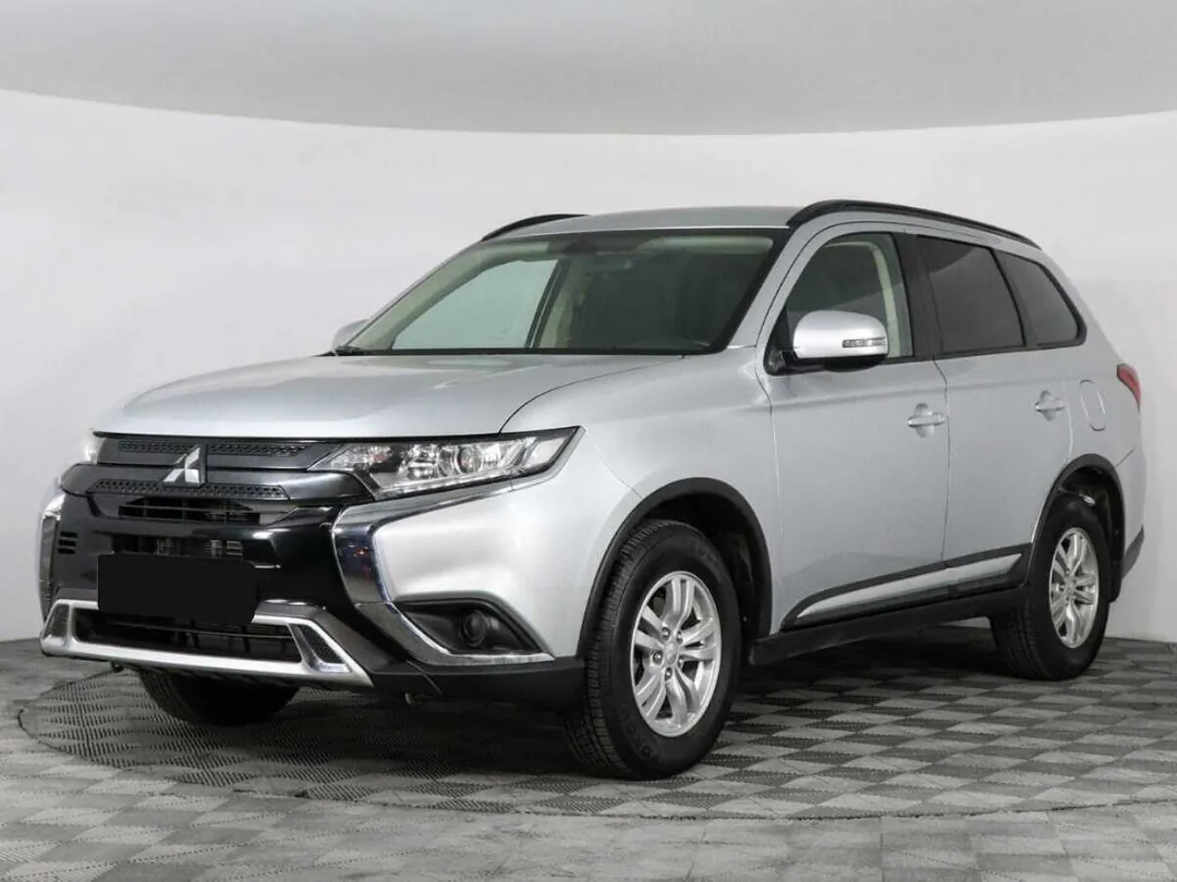 Mitsubishi Outlander, 2022