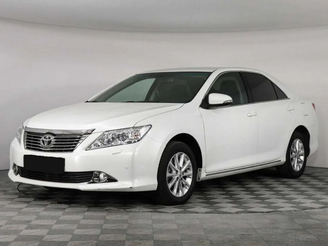 Toyota Camry, 2014