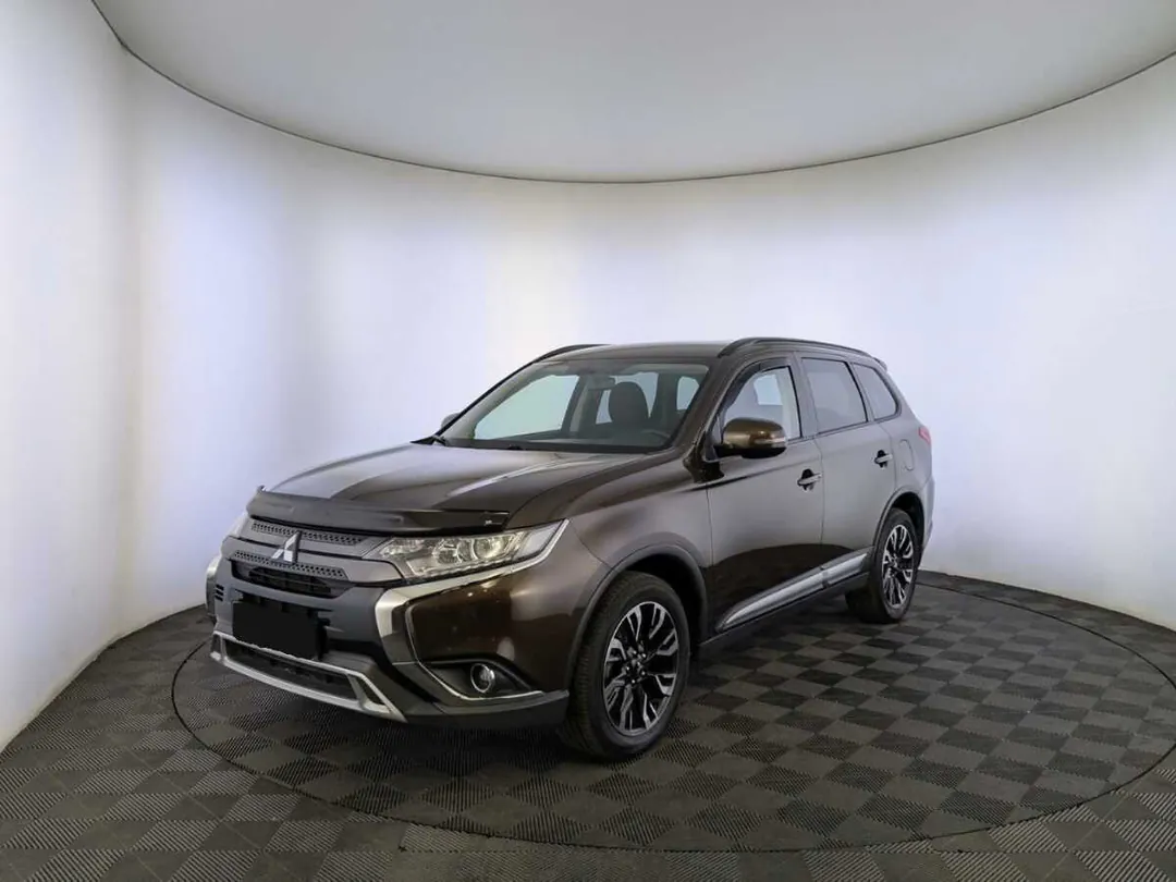 Mitsubishi Outlander, 2022