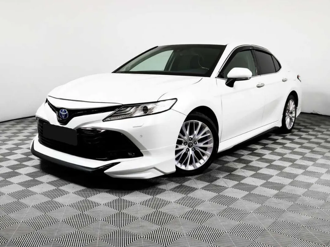 Toyota Camry, 2019