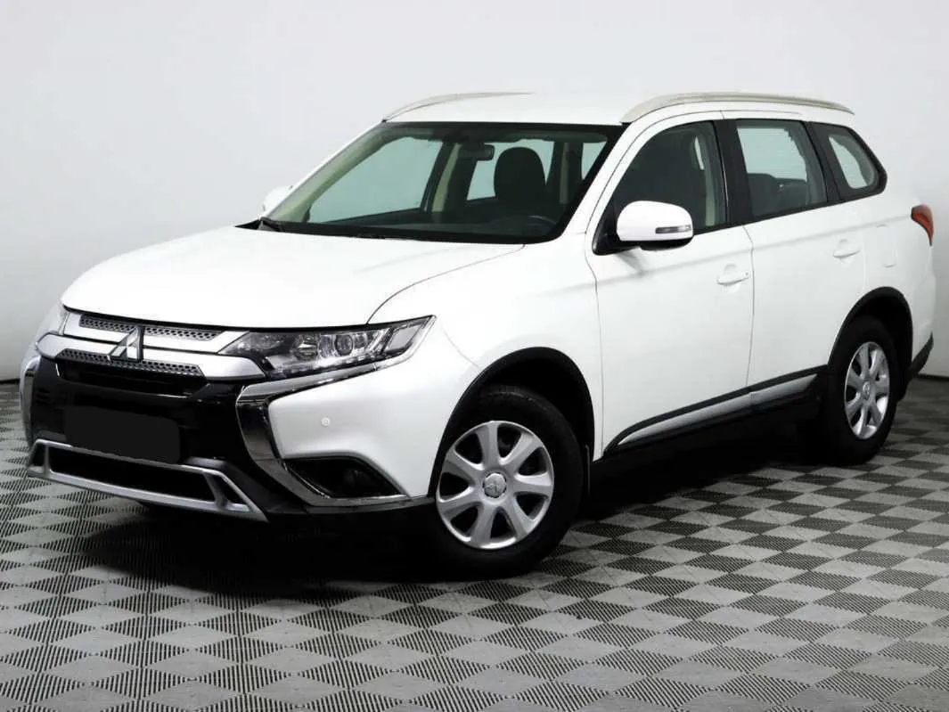 Mitsubishi Outlander, 2021