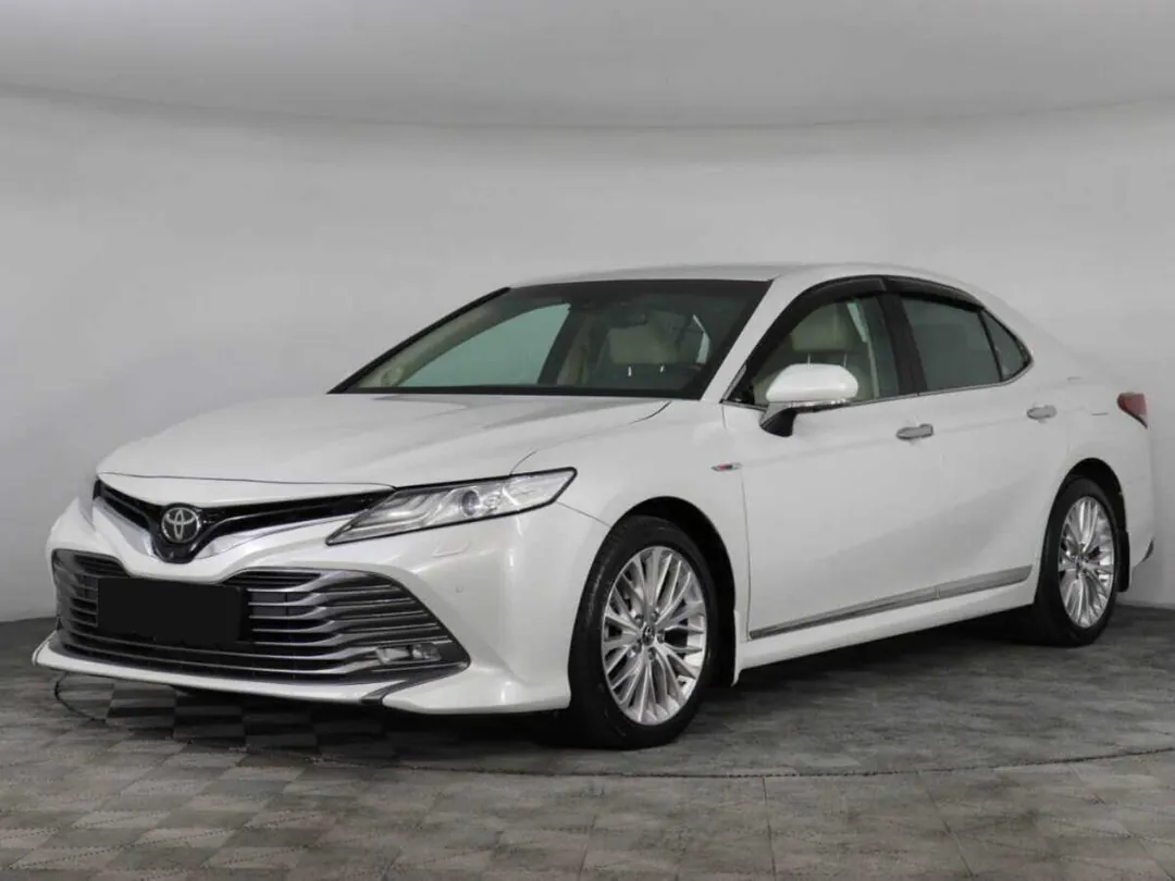 Toyota Camry, 2019