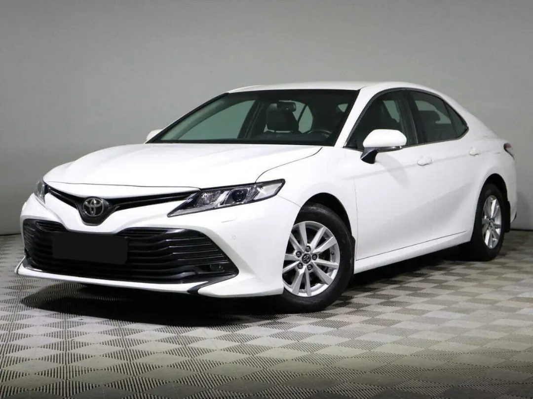 Toyota Camry, 2018