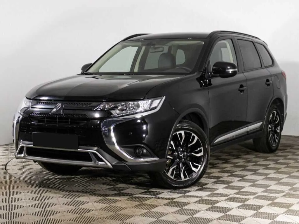 Mitsubishi Outlander, 2021