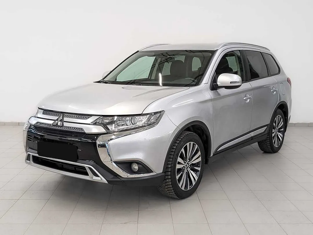 Mitsubishi Outlander, 2020