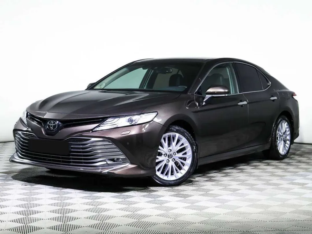 Toyota Camry, 2018