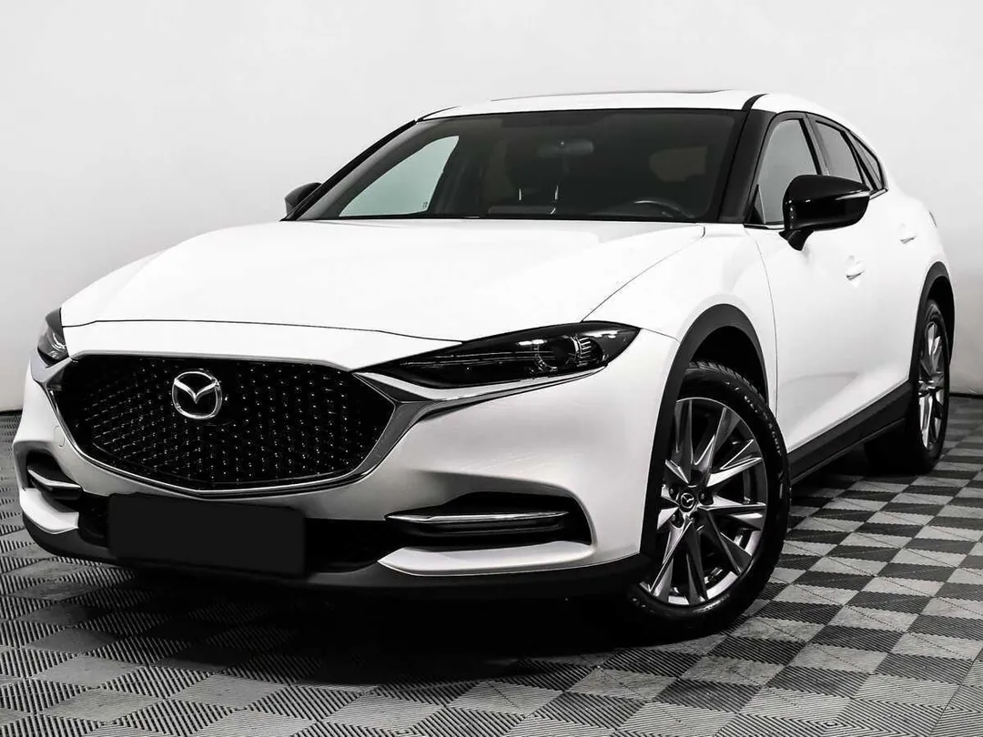 Mazda CX-4, 2022