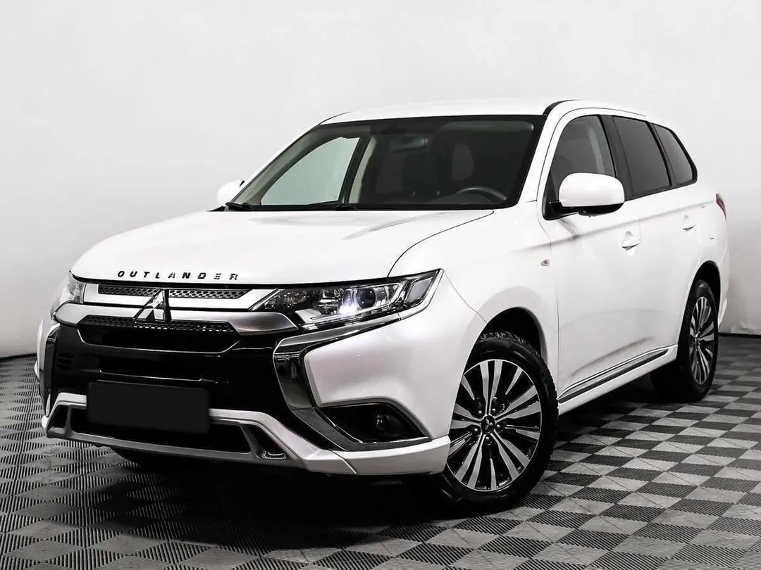 Mitsubishi Outlander, 2022