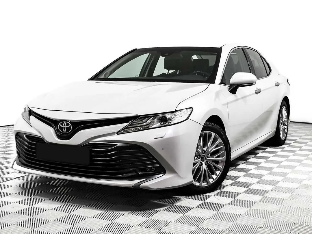 Toyota Camry, 2018