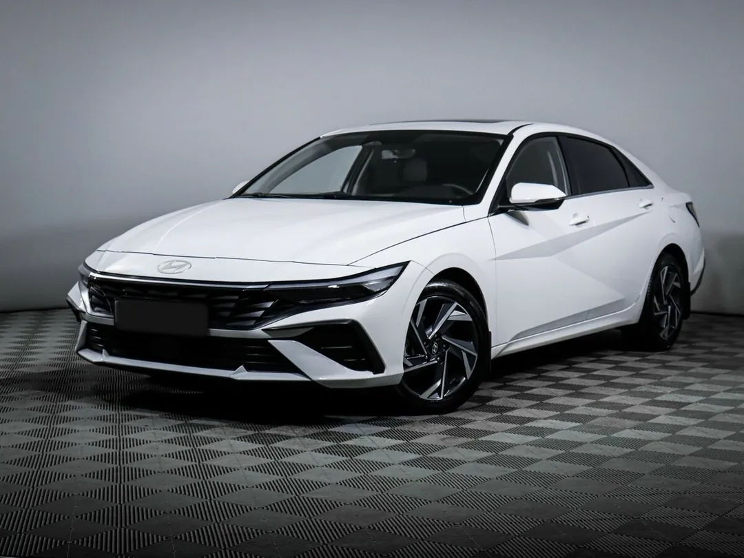 Hyundai Elantra, 2024